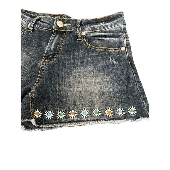 Guess daisy flowers embroidered jeans shorts - Picture 3 of 8